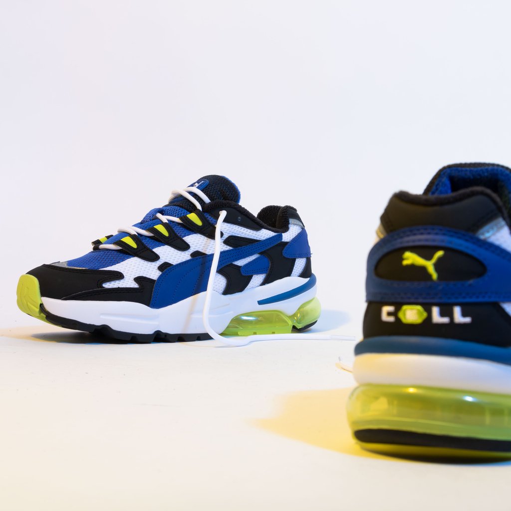 FOOTDISTRICT's tweet photo. If aliens wore sneakers... 🛸👽👟
First created as a running shoe in 1998 & back with its original technology, colors & design, the @Puma CELL Alien OG is available now online & in stores! https://t.co/XLKY0rr6DP
#puma #cellalien #pumacell #footdistrict https://t.co/nsh5LaUIgs