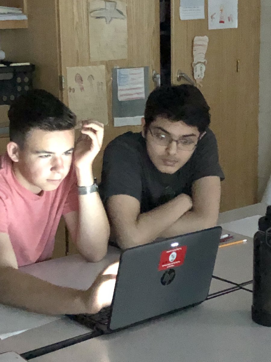 somdprattas's tweet image. Shhhhh... we are Soviet spies going through Truman’s important papers... hope we pick the ones that Stalin would like to see... or else.... 💀 #spiesdontsmile #postexamfun  #ihavethebeststudents