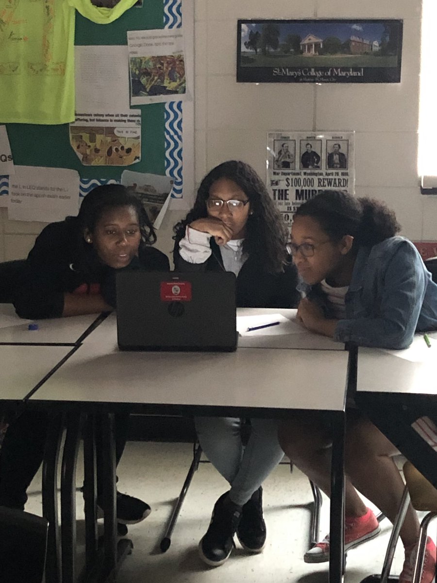 somdprattas's tweet image. Shhhhh... we are Soviet spies going through Truman’s important papers... hope we pick the ones that Stalin would like to see... or else.... 💀 #spiesdontsmile #postexamfun  #ihavethebeststudents