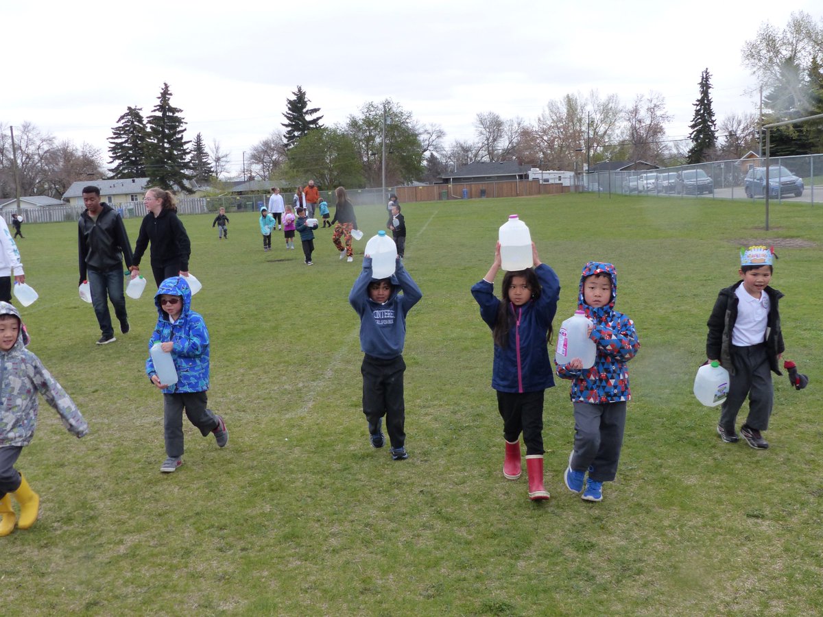 FFCA Northwest (@ffca_nwe) on Twitter photo Big thanks to <a href="/ffca_nms/">FFCA North Middle</a> for coming by to talk about water scarcity and access around the world. #WEWalkforWater Big thanks to <a href="/ffca_nms/">FFCA North Middle</a> for coming by to talk about water scarcity and access around the world. #WEWalkforWater