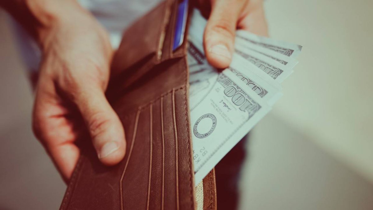 FSUPIAPP's tweet photo. #SocialSecurity benefits are indexed so they automatically rise w/ cost of living, however, about 1/2 of all households age 65-74 have no #retirement savings at all. This week's #AgingToday question: How much income do retirees get from Social Security? https://t.co/bGEGaZHnts https://t.co/lCsmiJXfz5
