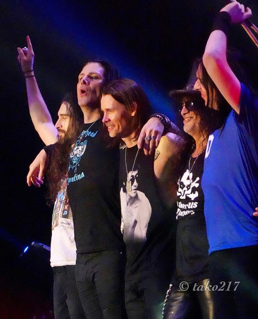 🇦🇷🤘 <a href="/Slash/">Slash</a> <a href="/MylesKennedy/">Myles Kennedy</a> &amp; The Conspirators anoche en Rosario!
#Slash #LivingTheDream #Argentina #Rosario #MylesKennedy #ToddKerns #BrentFitz #FrankSidoris 
Photo by <a href="/tako217/">tako217</a>