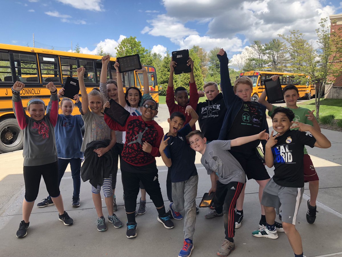 nbartley6's tweet photo. When a picture is so awesome that trying to describe it seems impossible. @gmagley #wilsonnps #relationshipsmatter @natickps #tlap #learnlap #leadlap #leadlapmass https://t.co/FC3nehh2wa