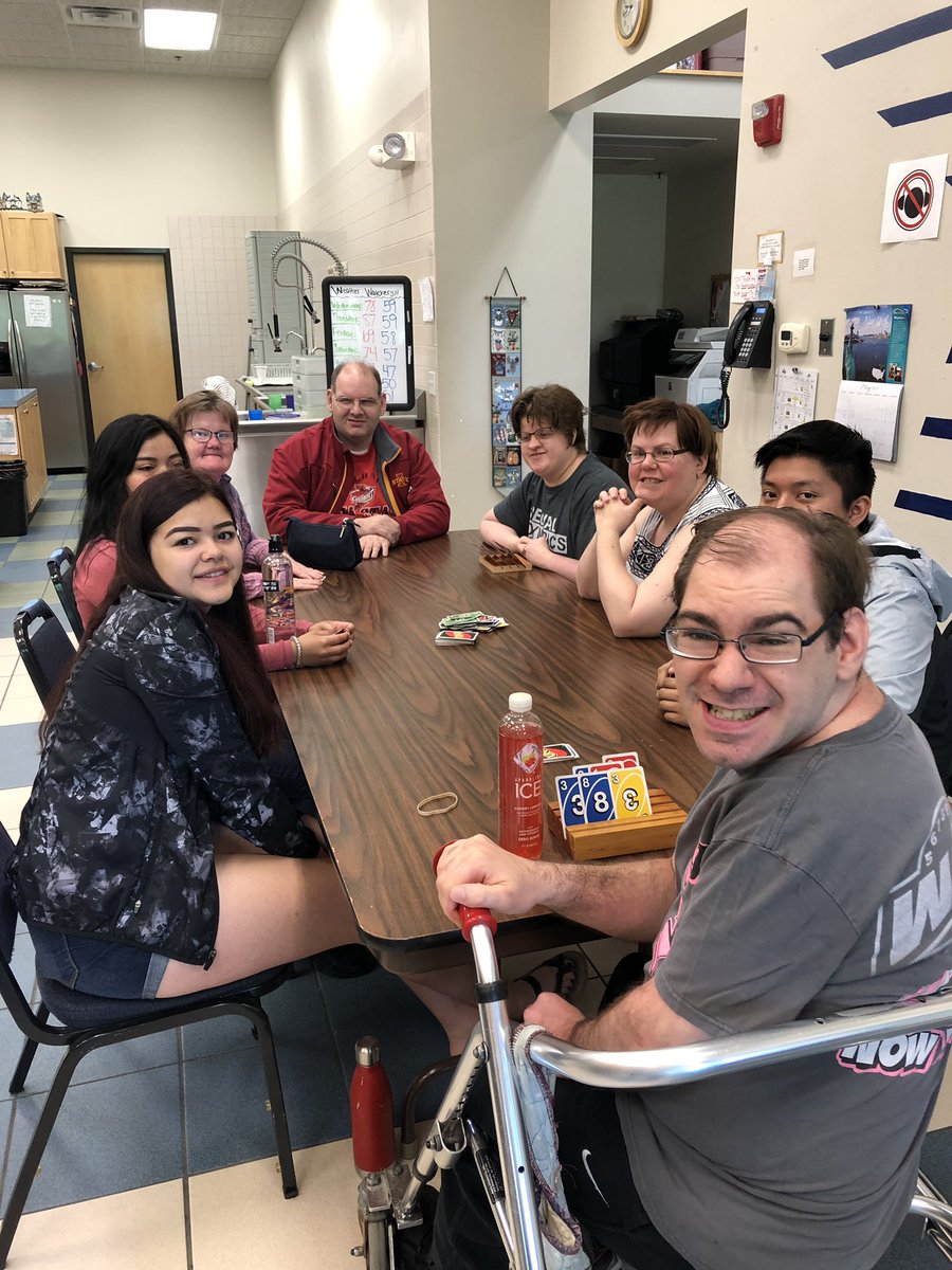 LynxCounseling's tweet photo. These seniors are getting their game on at Friends Forever during #seniorserviceday @WCDistrict https://t.co/J7eLPgXlHN