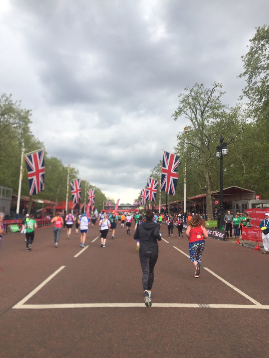 Griff_DEPUTY's tweet photo. I’ve never been a lover of interviews but I’m actually looking forward to tomorrow’s. I get to retell my marathon journey to the reporters of The Griff!! @Griff_HEAD @TheGriffNews @LondonMarathon https://t.co/0VE0QmjBKk