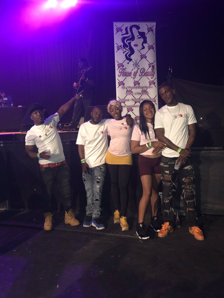 HOBaurora's tweet photo. 🚨 HELLO HOUSE OF BEAUTY FAMILY!!🚨We are back in action &amp; ready to kick off the summer with a full head of steam! We recently sponsored the Spring Fashionova Fashion show featuring @kirkobangz &amp; a variety of talent artist here from #denver during #CincoDeMayo #DenverTwitter https://t.co/c4pmpFJvNa