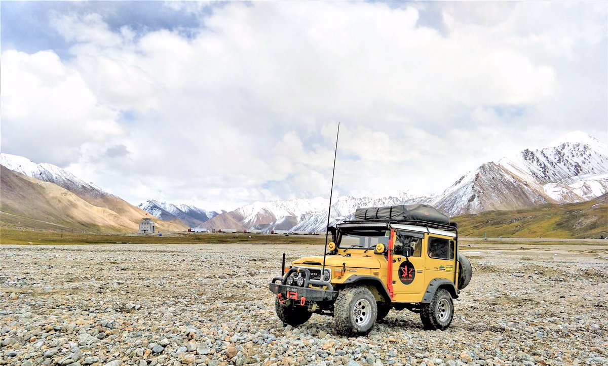 masaudgondal's tweet photo. Devil’s 👿Love ❤️(My Toyota BJ40/1984) at khunjerav Pass🛣,Hunza 🏞,Gilgit-Baltistan,Pakistan ❤️🇵🇰❤️(28/08/2017)
Oppo F3Plus Shot
#khunjerav #hunza #gilgitbaltistan #pakistan #travel #nature #toyota #bj40 #fj40 #tlc40 #devils_love_adventures #borntoroam #oppo #f3plus https://t.co/sUKvrSV7nO