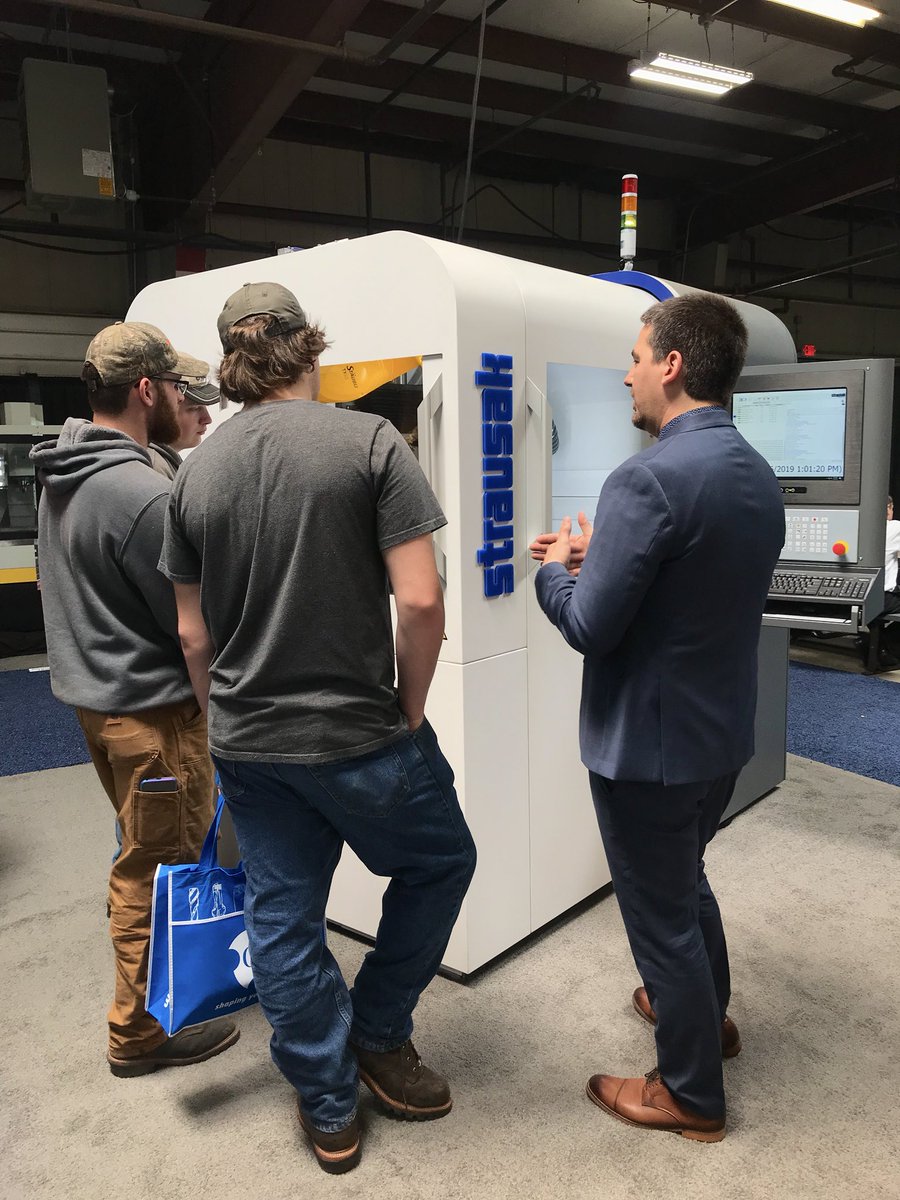 RollomaticUSA's tweet photo. Great time showing local students how #cuttingtools are made on CNC tool grinders from #Rollomatic &amp; @strausakusa! @mfgeducation ran a successful Student Summit here at #EASTEC19 today. #mfg #cte #STEM #manufacturing #workforcedevt https://t.co/pp4R7MWVvN