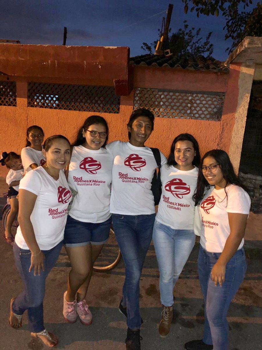 rjxmQroo's tweet photo. Equipo RED Equipo RED Equipo RED
La RED está presente 📢🎶 
La Chaviza está presente 📢🎶
#Cozumel https://t.co/7qFToaMf6V