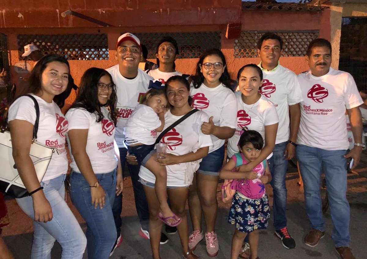 rjxmQroo's tweet photo. Equipo RED Equipo RED Equipo RED
La RED está presente 📢🎶 
La Chaviza está presente 📢🎶
#Cozumel https://t.co/7qFToaMf6V