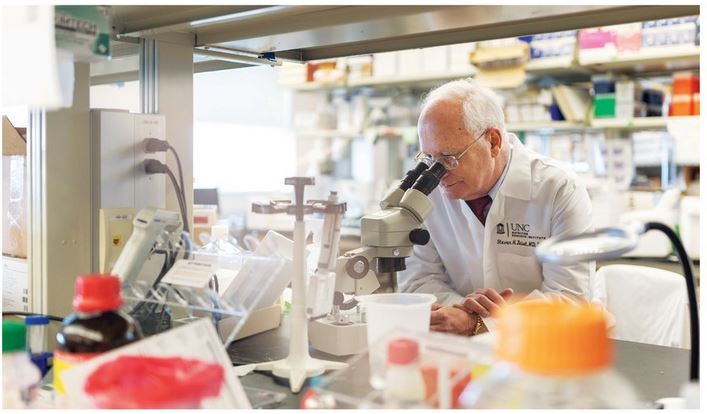 UNCpublichealth's tweet photo. Our Dr. Steven Zeisel just received a Distinguished Service Award at #AICR19! It recognizes his outstanding contributions to research and education related to  nutrition, physical activity and weight management in the field of #cancer. https://t.co/ehFaZG1mwn https://t.co/lQPZnrA7Aw