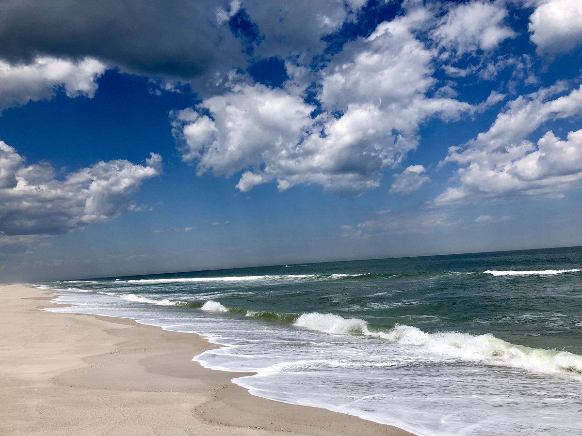 KevinKnightNJ's tweet photo. Another spectacular day at #OceanBeach! βοΈππββοΈπ
@JSHurricaneNews @LoveLavallette #Lavallette #JerseyShore #OBIII #OB3 https://t.co/juNFMwOam9