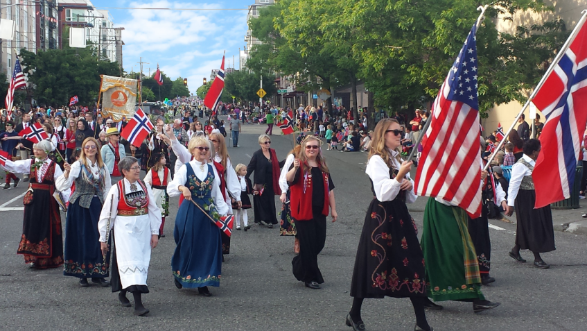 Hei Ballard, this year the 17th of May Parade starts at 6pm, be sure to find a spot on the route to enjoy the parade.  buff.ly/2LJDLzn