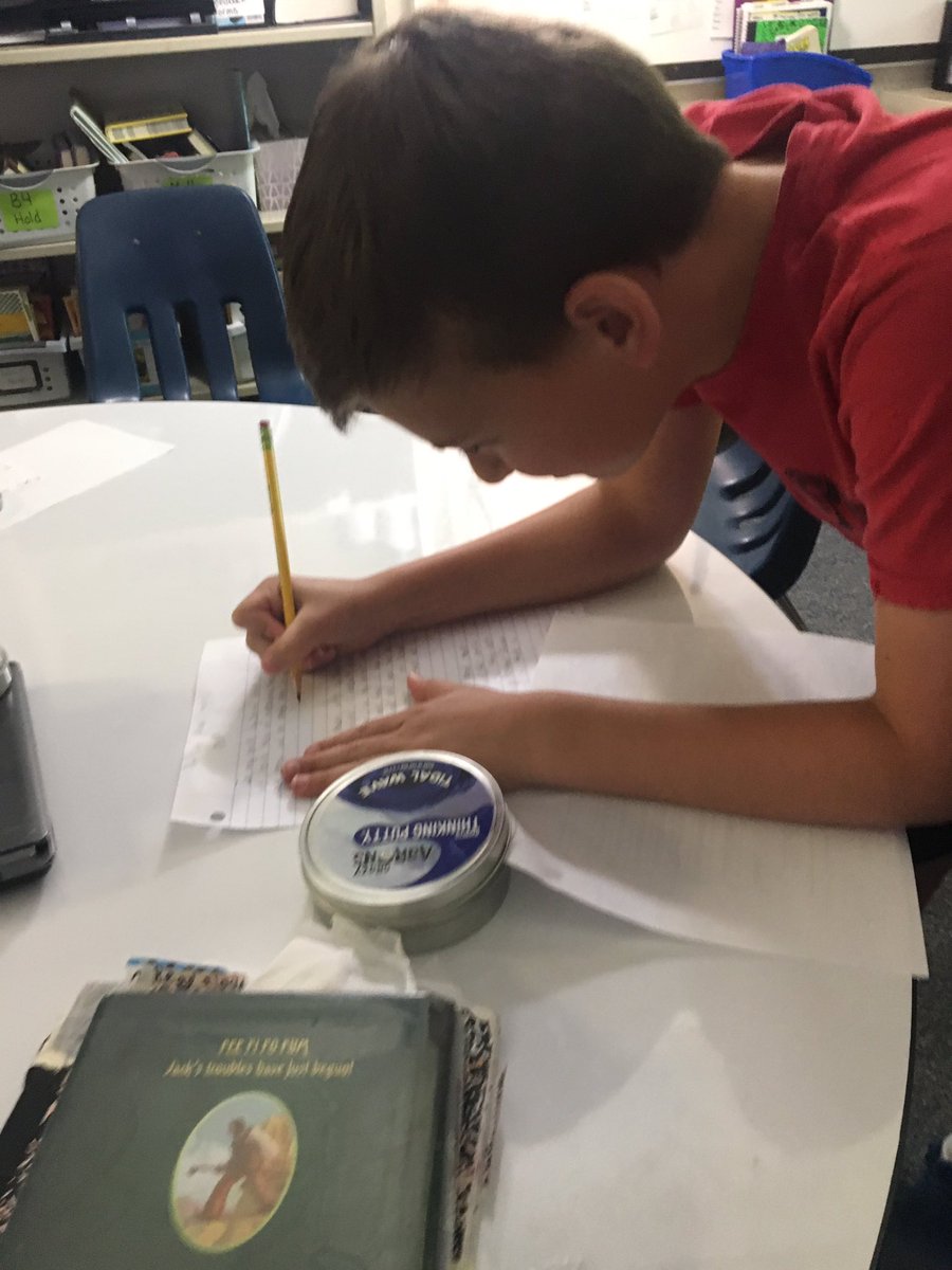 SCE4MB's tweet photo. Students are creating games and writing technical texts to accompany them! https://t.co/J0lOc12FGT