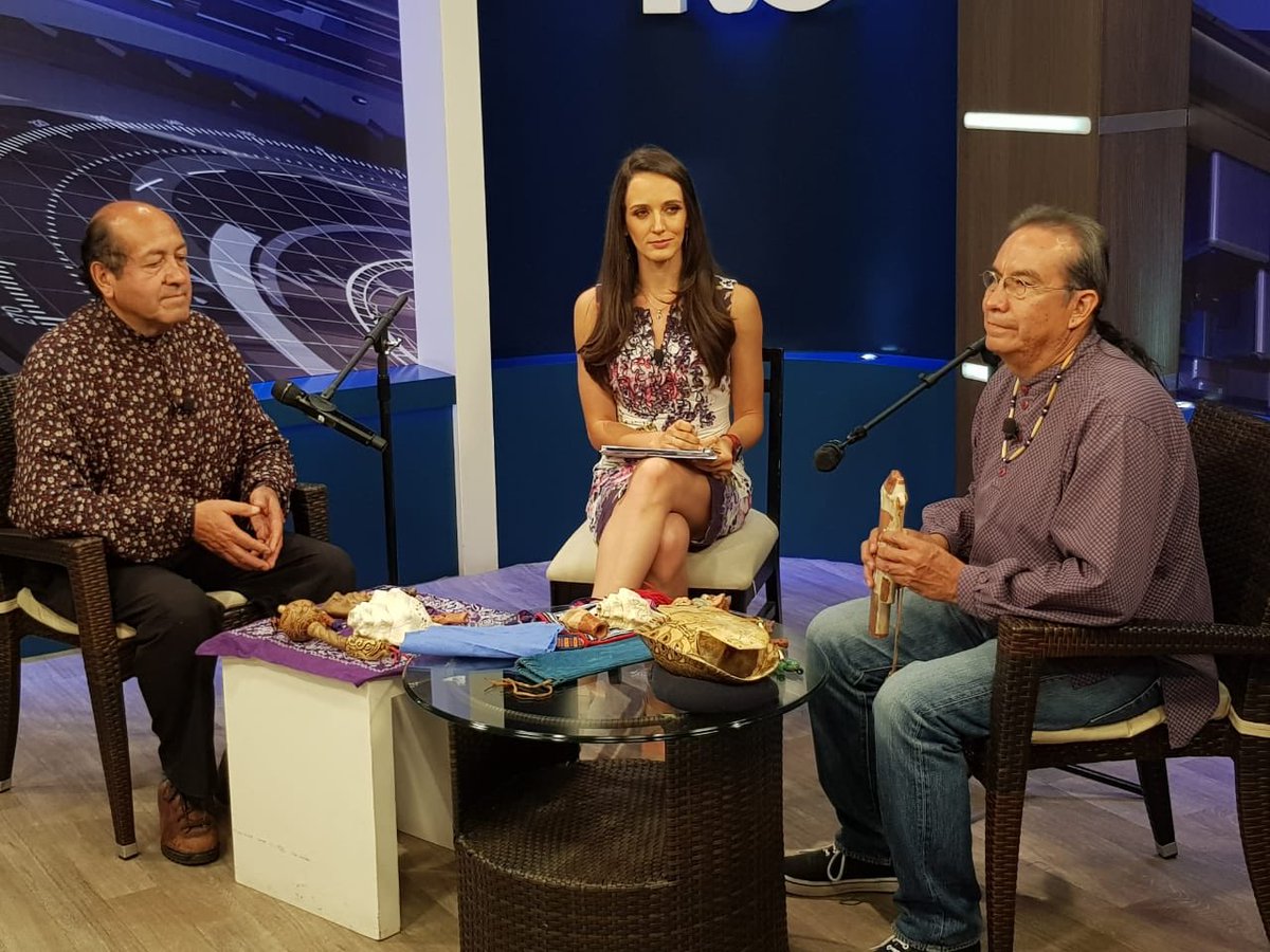 #PinPointEnVivo 

En el estudio de @canaltvcmx con #AndreaOrnelas, el grupo <a href="/musicatribu/">TRIBU</a> nos cuentan sobre el concierto de aniversario que harán mañana en el #TeatroEsperanzaIris por sus 45 años de crear música prehispánica 🙌🏼

150 #Megacable 358 #Dish 235 #TotalPlay 

#PinPoint