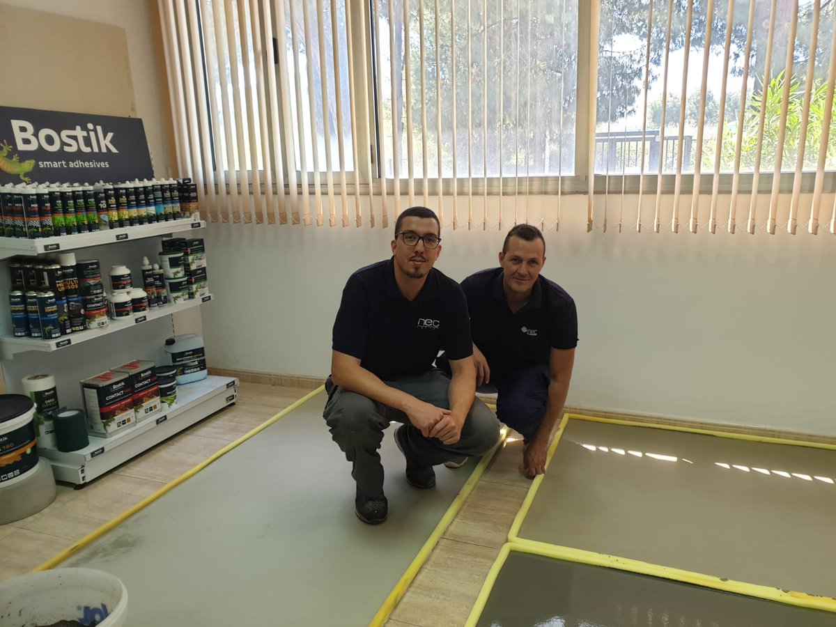 gedecan's tweet photo. Nuestros compañeros Benito y Dani en un curso de tratamiento de bases y pegado de pavimentos de la marca Bostik, en Rubí Barcelona.
¡La formación continua es nuestra garantía y el valor añadido para nuestros clientes! https://t.co/djZUIlcvhZ