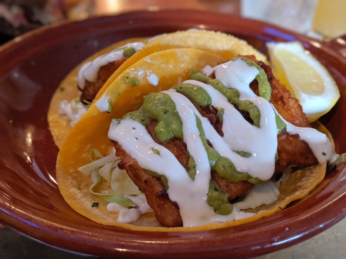PhoenixIrishBar's tweet photo. Beer battered cod fish tacos.... DELICIOUS. Try ours today #SanFrancisco https://t.co/YXvPW1ajuz