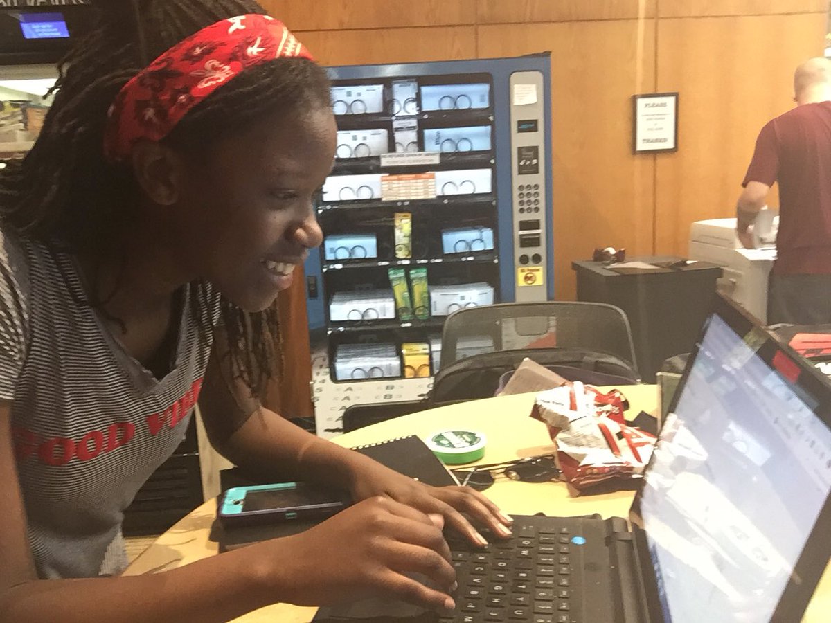 NikkiRJo's tweet photo. Working on this informative speech like 👀 okay...I’m really doing this. 💜 #earlyadmit #Godgirl #basketballgirl #earlycollge #14yearoldcollegegirl #nicsdreams #giftedgirl https://t.co/WGasEkEZq2