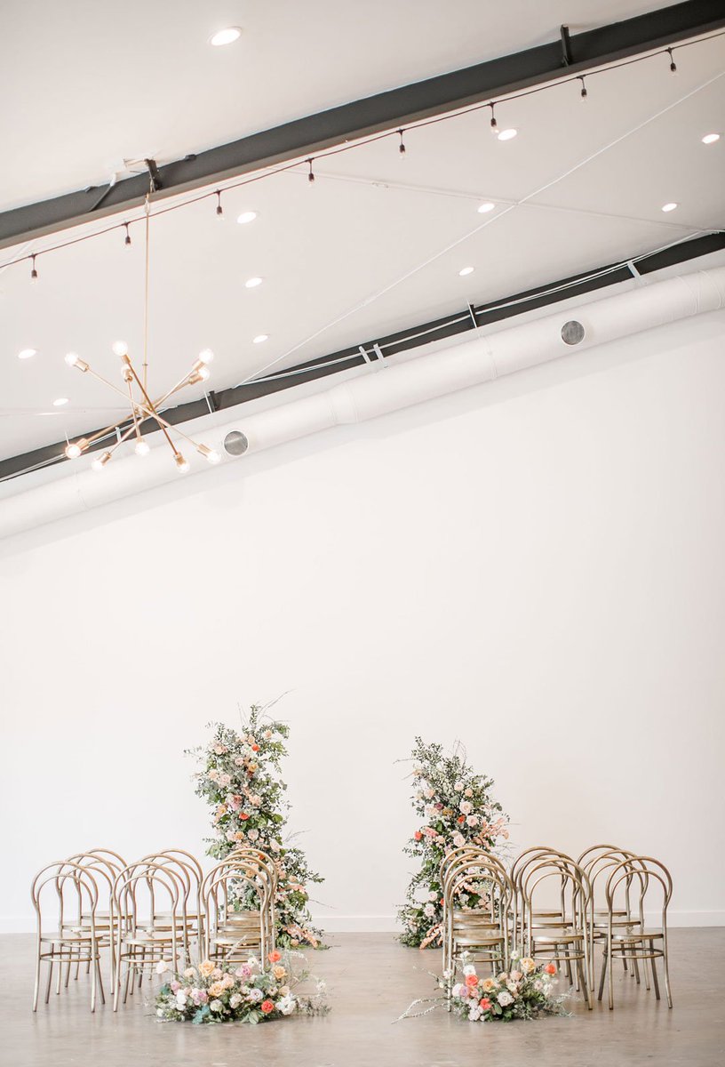 Fancy an indoor ceremony? Check out this beautiful set up from our styled shoot with @stylishdetails now on the blog: formelosangeles.com/blog/bright-mi…

#weddingceremony #californiawedding #weddingvenue #californiaweddingday #weddinginspo #midcenturymodern #caratsandcake #losangeleswedding