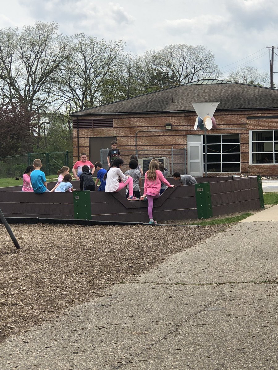 Deb Lockledge (@deblockledge) on Twitter photo Love the fact that my whole class plays together❤️<a href="/LonePineSchool/">Lone Pine Elementary</a> <a href="/DebLockledge/">Deb Lockledge</a> <a href="/bhschools/">BHSchools</a> Love the fact that my whole class plays together❤️<a href="/LonePineSchool/">Lone Pine Elementary</a> <a href="/DebLockledge/">Deb Lockledge</a> <a href="/bhschools/">BHSchools</a>