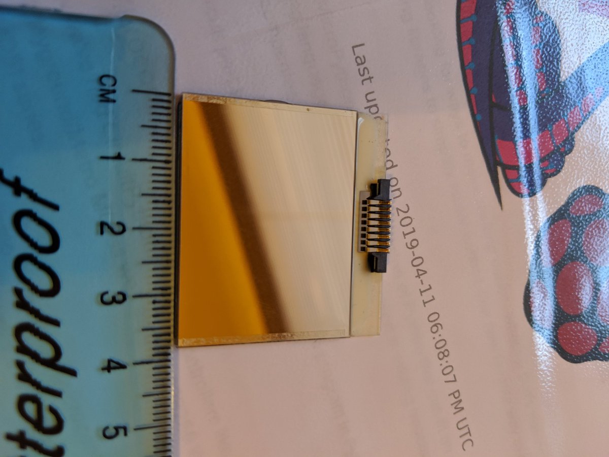 ed_pi_ted's tweet image. #MakersHelp I have extracted a bunch of displays from some old Nokia 3310 but I am wondering what is the best way to wire up the display as the connectors are rather small 😁