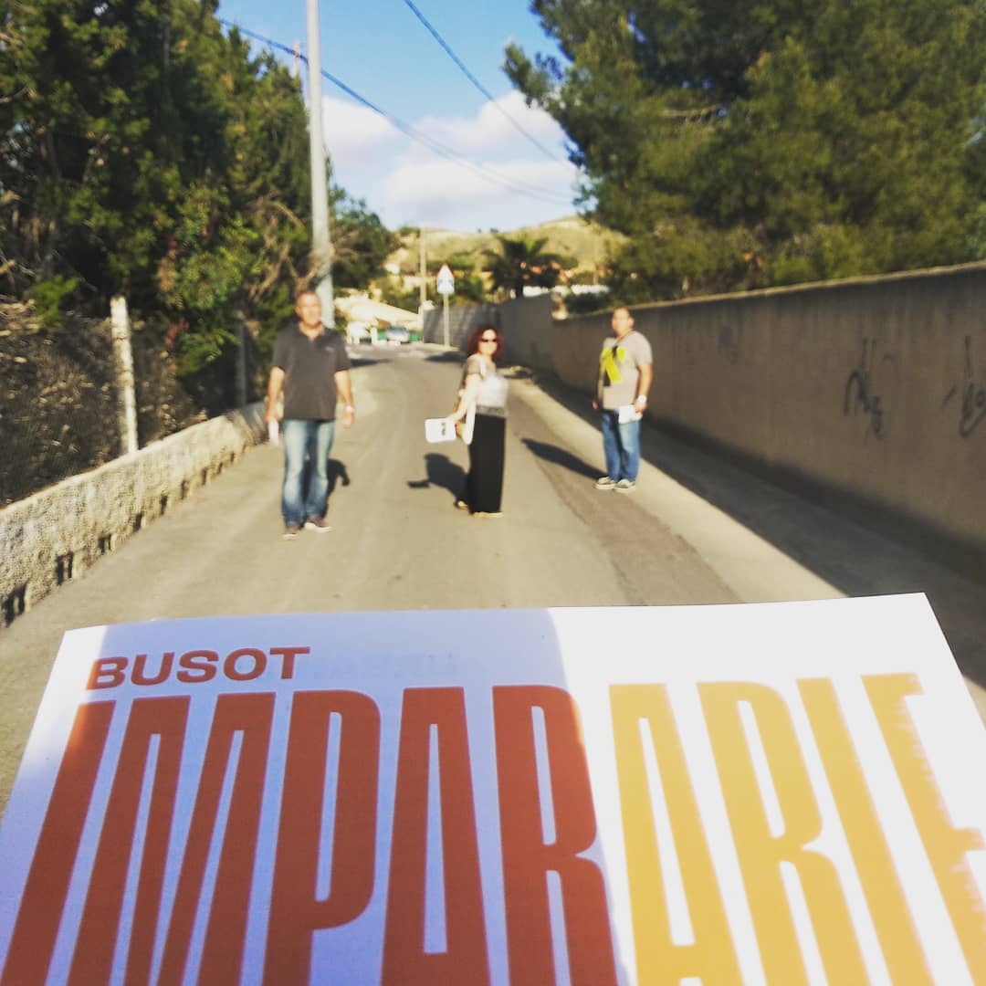 CompromisBusot's tweet image. 🔝Hui hem estat al carrer casa per casa🏠➡️🏠, porta per porta 🚪➡️🚪repartint el nostre programa ✨
Si encara no el tens🤚...no patixques promte t&apos;arribarà❕
👀Ves mirant la bústia📬😉
#CompromísPerBusot🌸
#UnCompromísImparable🚀
#ProgramaCompromis📄📬