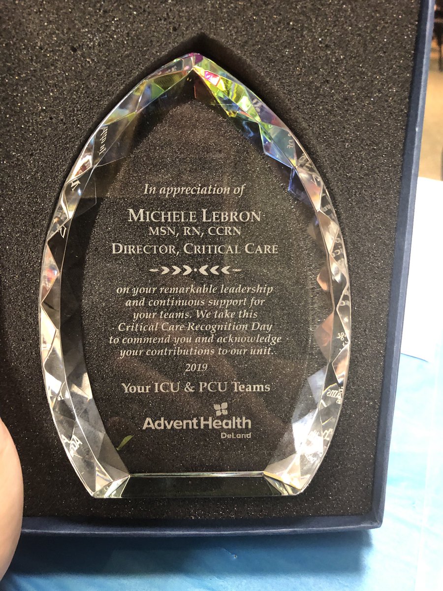 ClinSpec1's tweet photo. Hooray for Critical Care Awareness Month! We happily recognized our Resp team because without them we are not #WHOLE.  We also gave out Star Awards to team members that embody each of our Service Standards! I also got the most heartfelt and beautiful recognition from my team😘 https://t.co/QXzo38OIKi