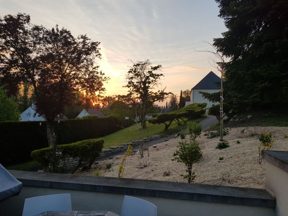 lisetteborn's tweet photo. This place 🥰🥰 nu even genieten van het Songfestival gewoon in het Nederlands via de #ziggoapp https://t.co/aD8f0rwU0R