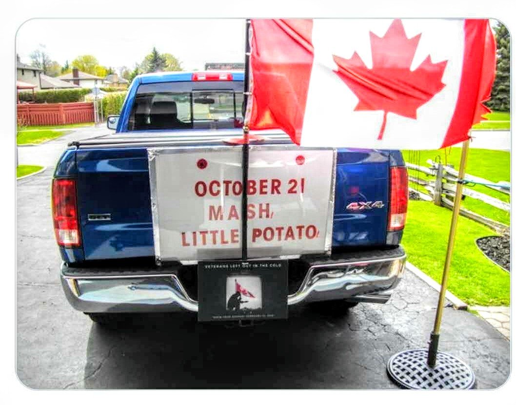 BLUESKYVivi's tweet photo. Hey Canadians, let's MASH Little Potato on October 21💪💪💪

@JustinTrudeau 
#TrudeauMustGo #TrudeauIsDone 
#MashLittlePotato
#Election2019 #2019Elections 
#cdnpoli #SaveCanada https://t.co/pFmbarGv02