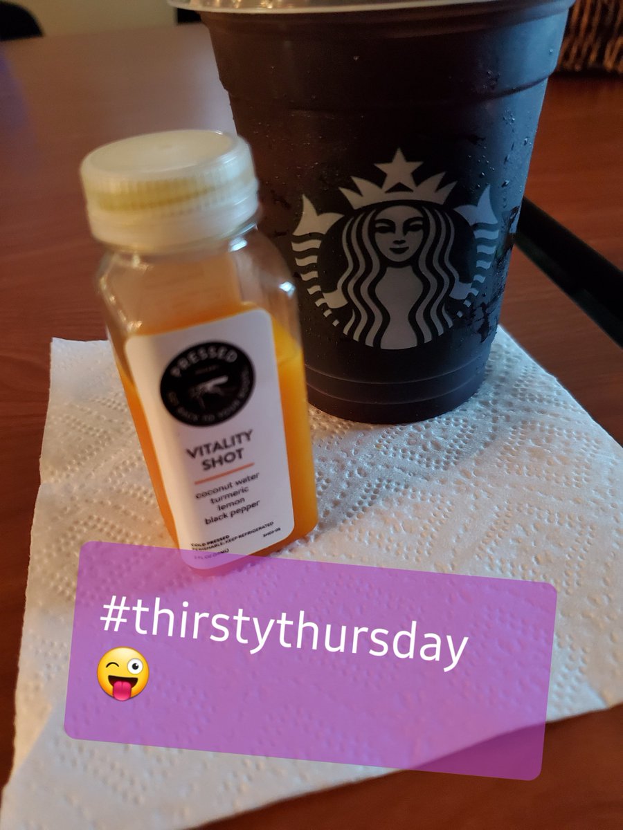 CPMTEAM's tweet image. My pre-meeting #ThursdayMotivation @CPMTEAM !! 😍☕️🍋🍎🥬💪  #vitalityshot #coldbrewcoffee #thirstythursday (work style) @PressedJuicery @Starbucks #Rentals