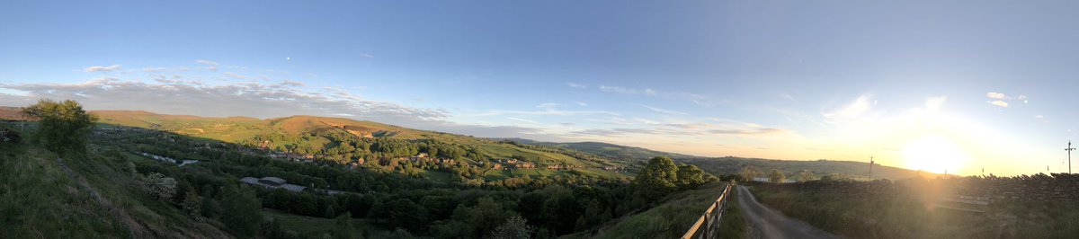 MAW_H's tweet photo. Another beautiful #SettValley evening 🙂 https://t.co/mmptpMYe61