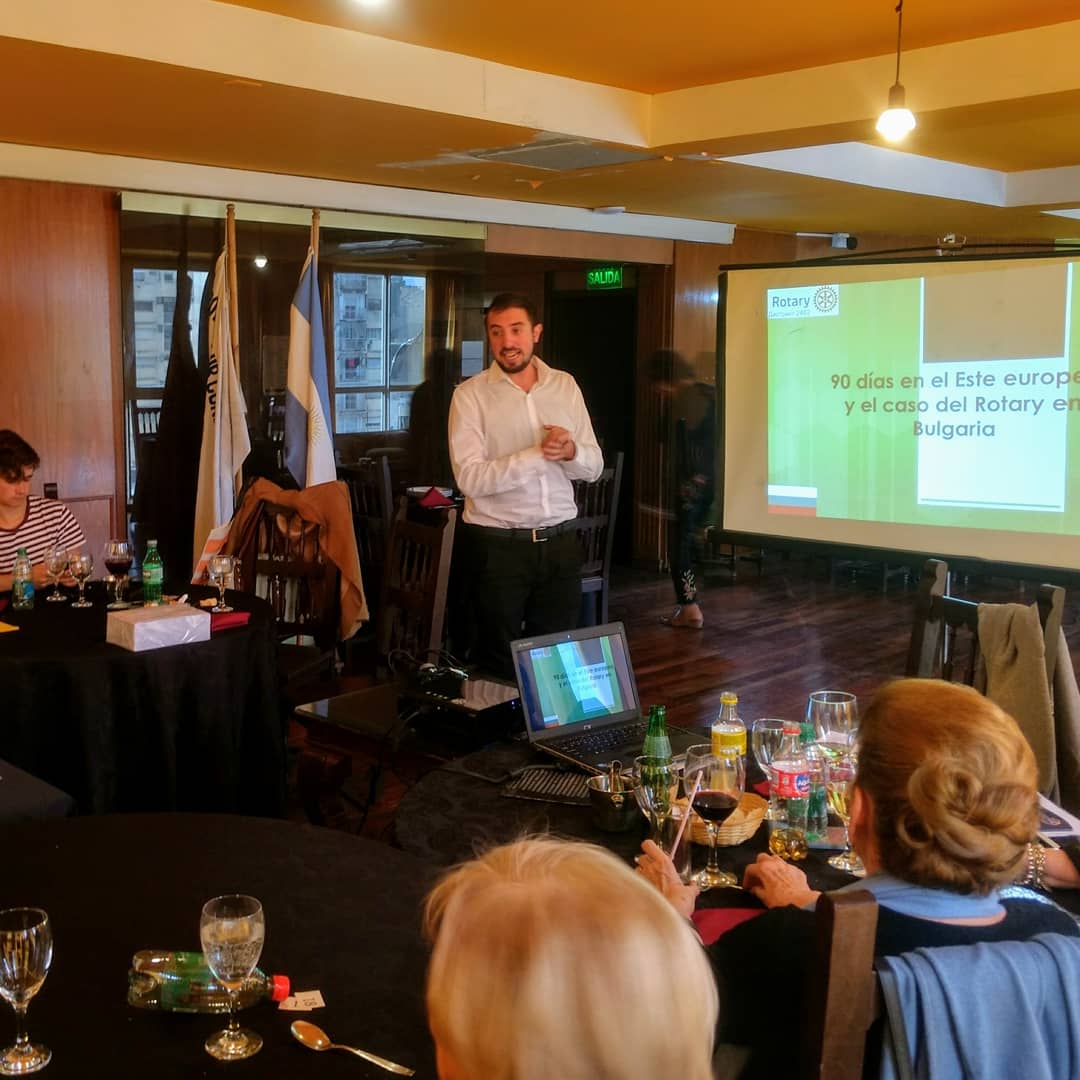 FacundoSeara's tweet photo. Hoy compartí un grato almuerzo con los amigos del Rotary Club Córdoba Catedral y les presenté mi ponencia titulada "90 días en el Este europeo y el caso del Rotary Club en Bulgaria". Agradezco la deferencia y calidez en el trato. #ClubesRotarios #Argentina #Bulgaria https://t.co/SATEkWWSue