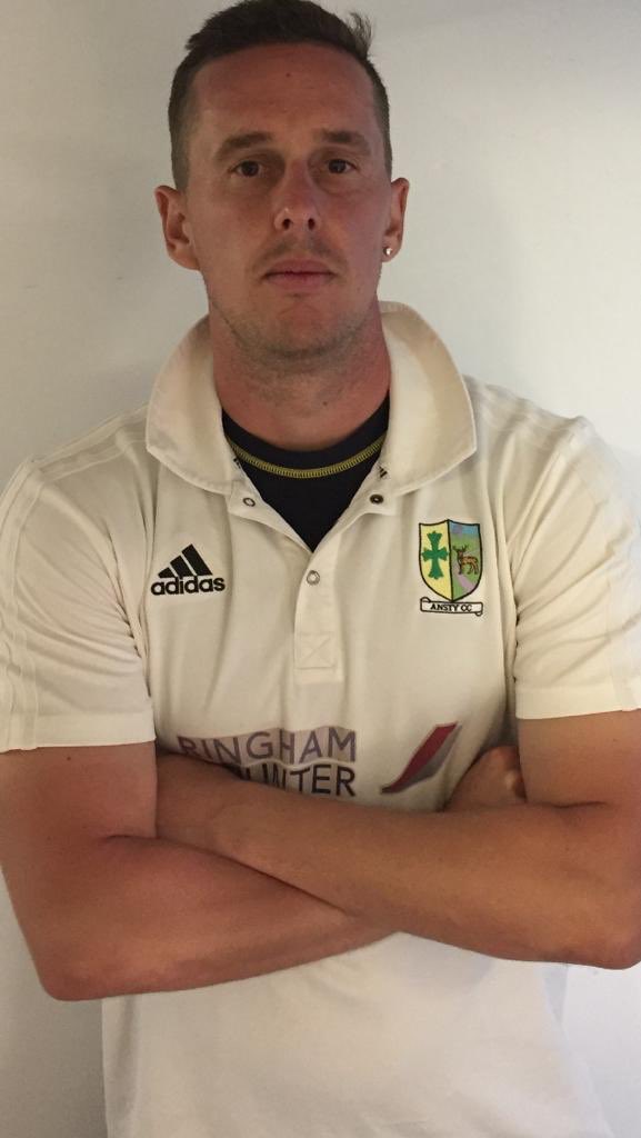 anstyladiescc's tweet photo. Our player of the week for week 2 of the season goes to Jake Wilson for his 5 for 18 including a stunning hat-trick against @RoffeyCC 2s. Jake won with 48% of the Votes - Congratulations!
#tfbtfa #upthesty #oneclub https://t.co/kOdSWvzKy2