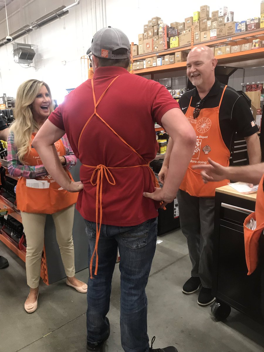 ashley barvincak tweet media