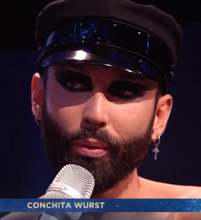 catherallow's tweet photo. когда пробуешь новые маски снэпчата 
#Eurovision #Eurovision2019 #евровидение https://t.co/35h4FkX4KC