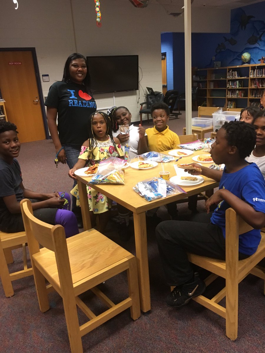 MilesESMedCtr18's tweet photo. Slime, pizza, free books, game truck, food, fun and friends!! Being smart is co cool!! Miles INT. 75 Book Challenge game truck/ slime making celebration ⁦@apsupdate⁩ ⁦@CarstarphenMJ⁩ ⁦@APSMediaServ⁩ ⁦@AssocSupBattle⁩ https://t.co/vTBllNuJzb