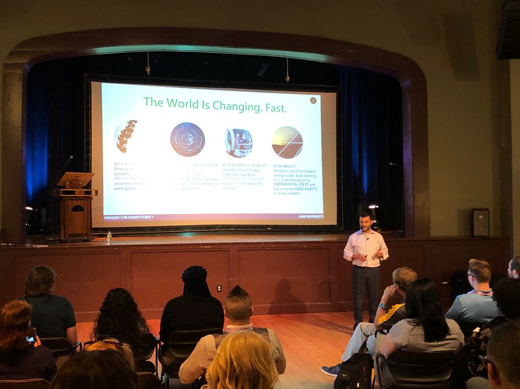 ethananderson's tweet image. #requestforproduct A phone camera that can balance exposure so both the darkened room and the bright presentation screen are visible. Does this exist somewhere? #EntreFEST2019