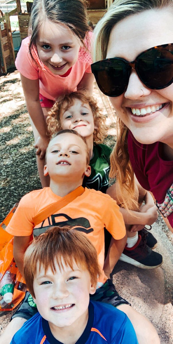 MissJoffer's tweet photo. 1st Grade Field Trip day to the Great Plains Zoo! What a blast! I can’t believe I only have 4 days left with my cherubs! What a happy day ☀️ #parkerpride https://t.co/WjAa5haiiB