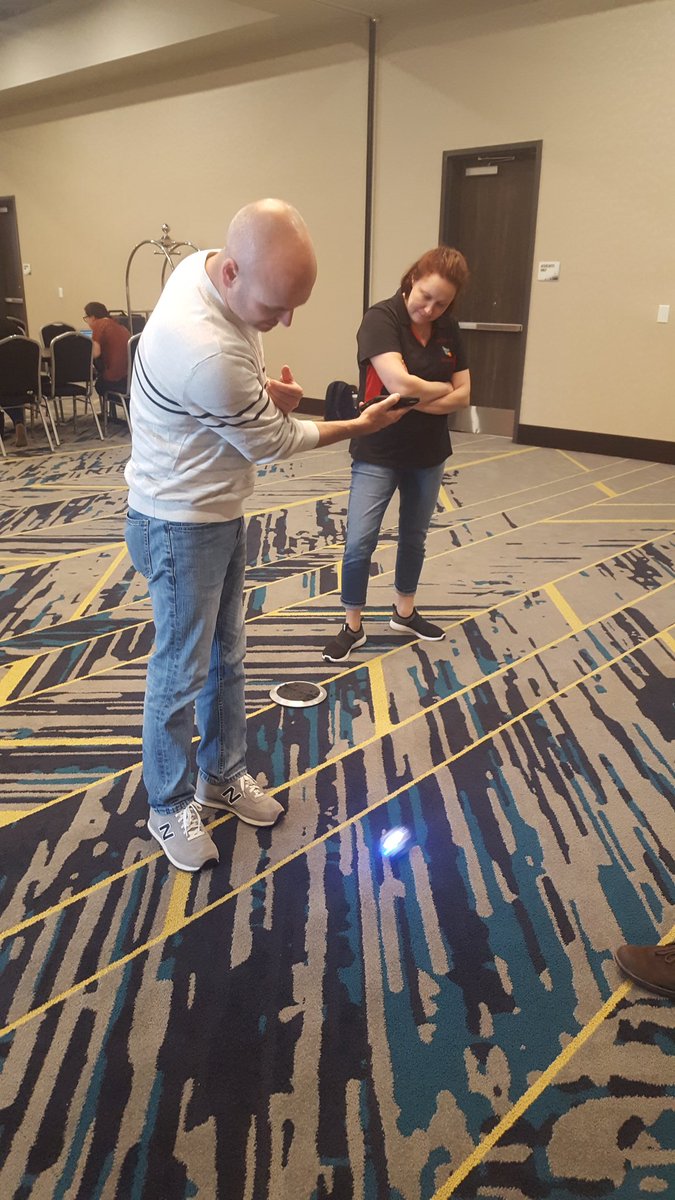 tarheelbd's tweet photo. 3D printing, flying drones, green screens, AND golfing with @Sphero. #IMEPSTEM #edtech @MrAWallace @Mr_LeDune @boilerupstone @makerbot @DoInkTweets @Parrot @imepregion1 @SpheroEdu https://t.co/bmQ1zqSxTT