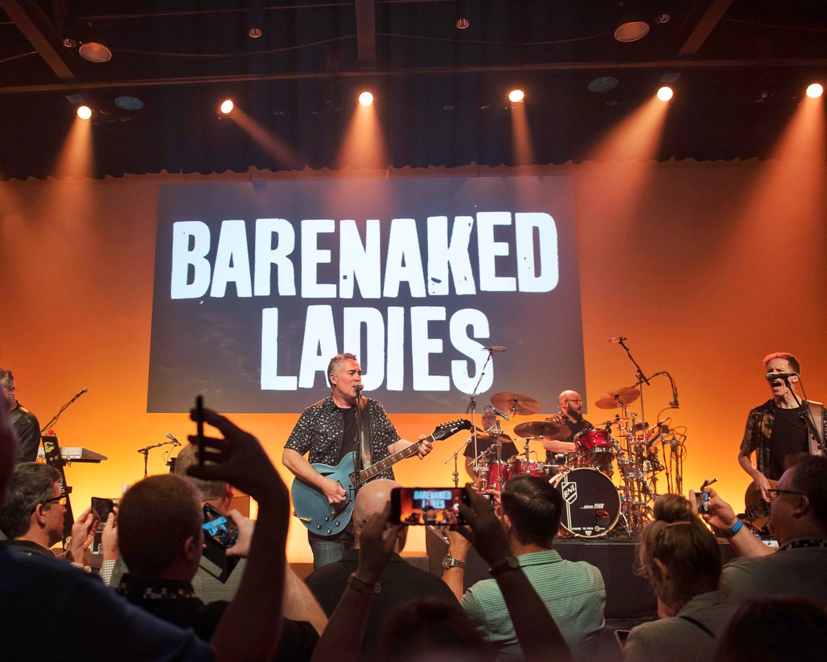 esg360's tweet photo. #LenovoAccelerate 2019 was a whirlwind of nonstop action, cutting-edge technology, data center solutions, customer and business partner collaboration, oh, and a quick break to jam out with the Barenaked Ladies! Job well done, team. #esgrocks https://t.co/ge6HJf0M5t