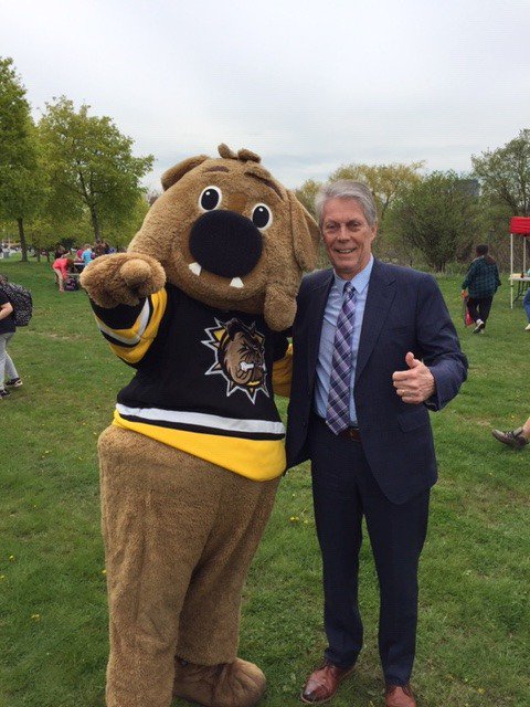 Bruiser and the Bulldogs supporting the <a href="/HamiltonPolice/">Hamilton Police</a> initiative Police in the Park earlier today.