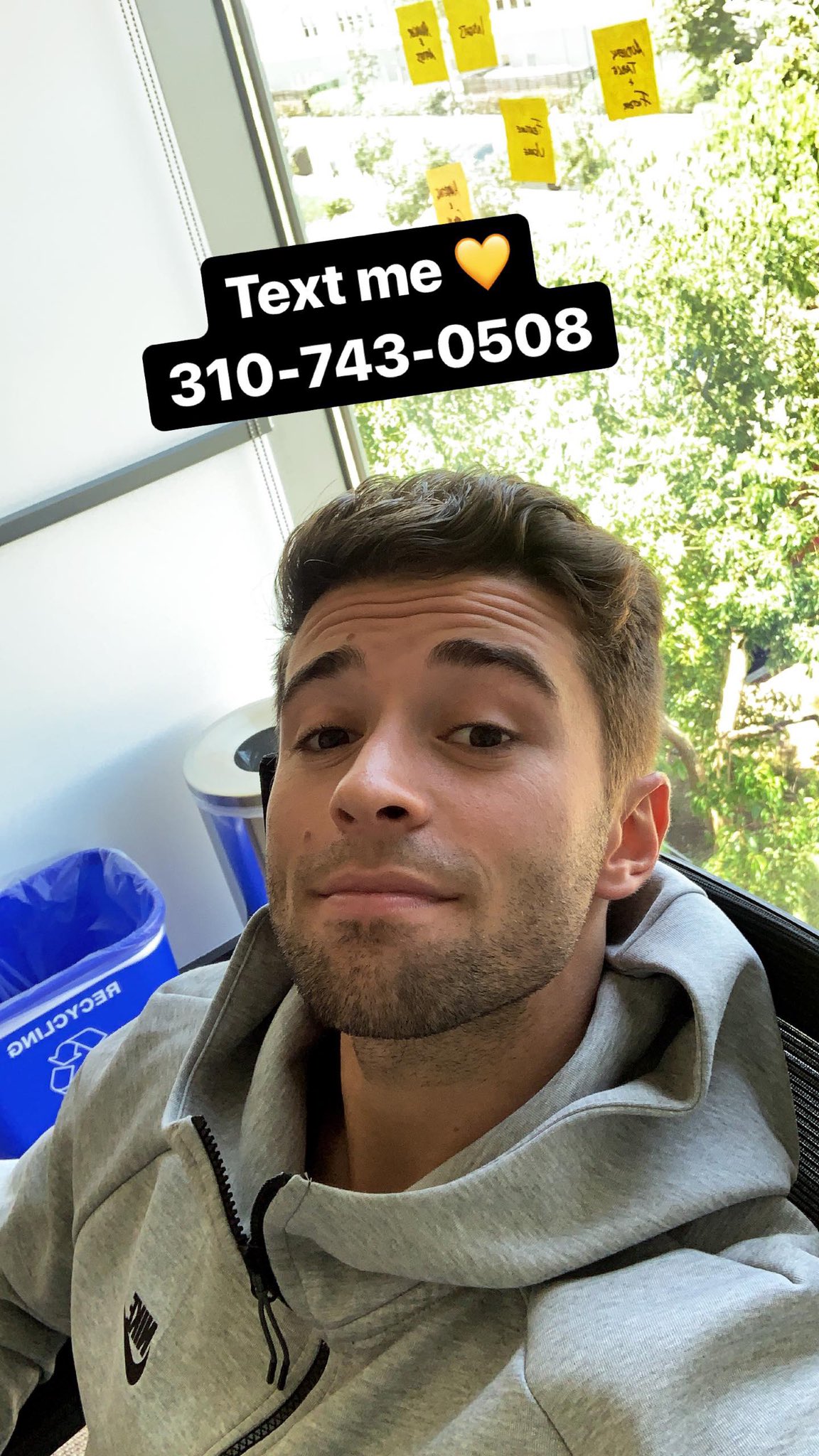 Jake Miller Shoot Me A Text This Is Real I Promise 310 743 0508 T Co Kdjpaxd1f6 Twitter