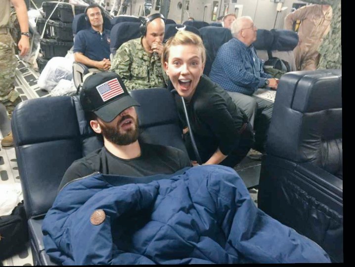RomanogersEvans's tweet photo. @ChrisEvans vía Twitter estoy llorando, es tan hermoso todo. Seguro Scarlett le envío la foto. https://t.co/cuGMziejzm