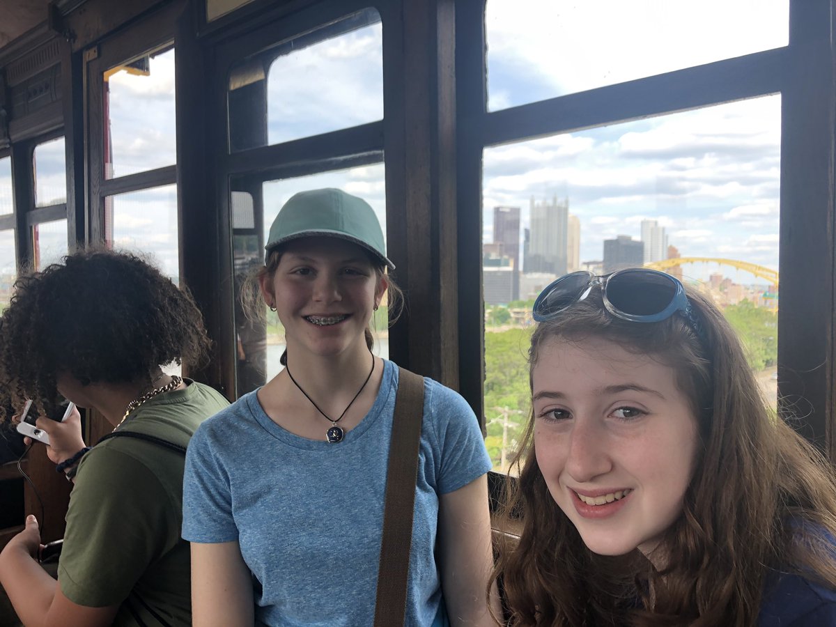 Principalkish's tweet photo. The Duquesne Incline https://t.co/3jY5tvwriv