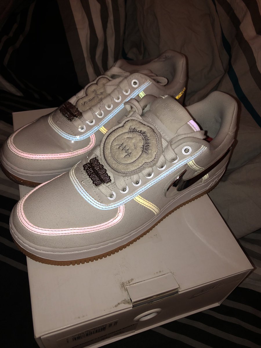 43. Air Force One Travis Scott (mon graaaaaal enfin) 