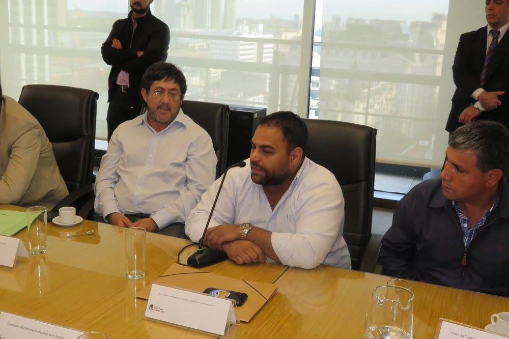 Atepsa acatará la conciliación obligatoria pero luego retomará el plan de lucha
<a href="/ATEPSA_Nacional/">ATEPSA</a> <a href="/JonatanDoino/">Jonatan Doino</a>

estadodealerta.com.ar/atepsa-acatara…