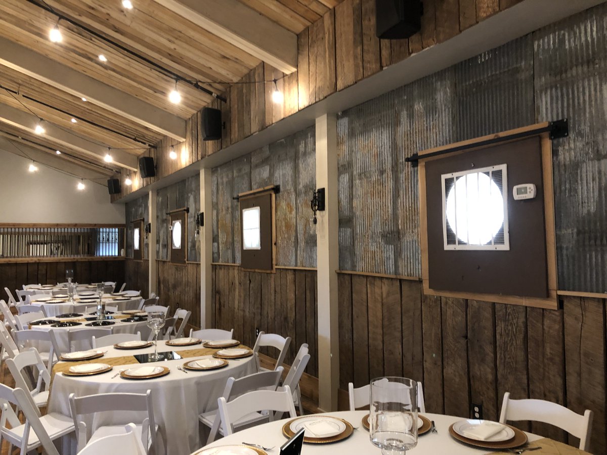 SESRNational's tweet photo. SESR provides custom solutions for weddings of all shapes and sizes. We received a last-minute call and were able to deploy a team of highly qualified technicians to provide the best solution for this Nashville wedding. Call us today at 800-256-9339! https://t.co/JWBJpnfYcb