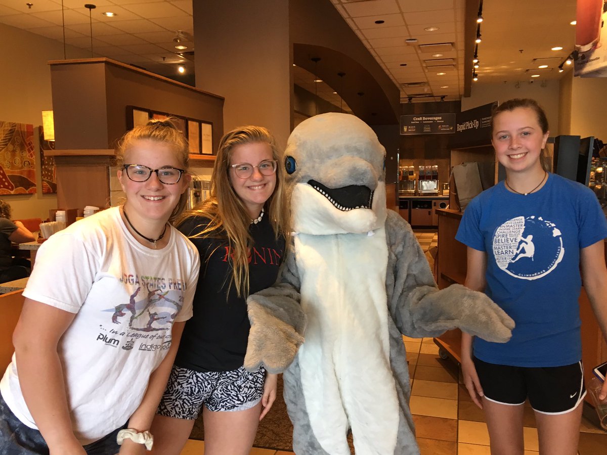 Come support the World Language department <a href="/BayshoreMiddle/">BayshoreMiddleSchool</a> at the Panera in Middletown! #DolphinPride #EchoIsHere