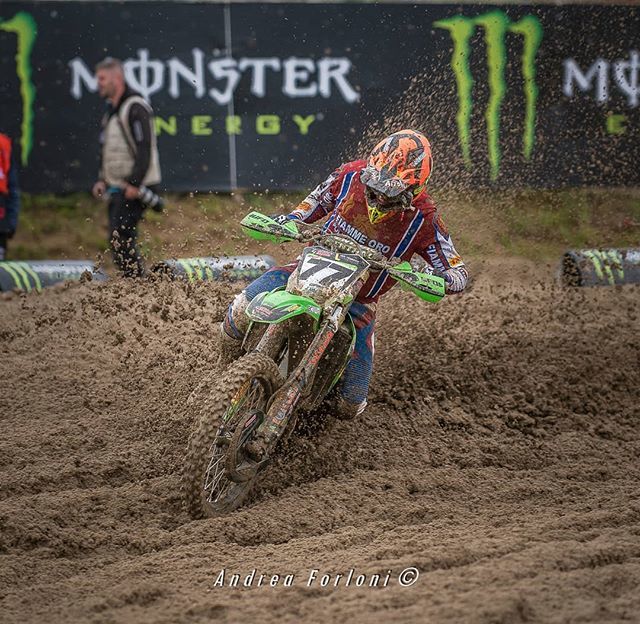 ubi747's tweet photo. @alessandrolupino
#Mx #nofilter  #passion #Xoffroad #instasize #instagallery #instaphoto #Instadaily #all_shots #instamotogallery #instapic  #work #Instacool #picoftheday #photooftheday #moment #motorsport #eyes #style #awesome #instagood #fun #love #swa… https://t.co/7xmHrTgqdh https://t.co/r3j1qm4OzL