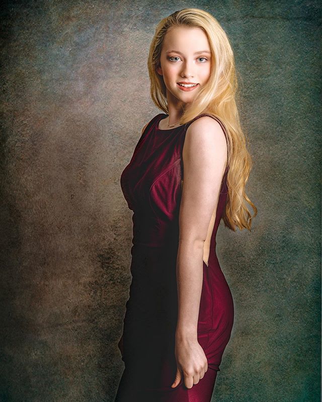 multimediamel's tweet image. Senior Portrait  Hunter shot by @multimediamel at #shutterfest2019  #model  #shutterfest #profotob10  @be.alpha1 #bealphafemale #bealpha #sonya7riii #sonyalpha9 #teenmodelsearch #teenmodeling #teenmale #reddresses #multimediamel @everydayimshuttering #do… bit.ly/2JnNt8T